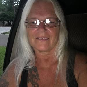 Meet your Posher, Debra